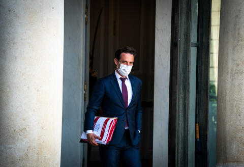 France, Paris, 2021-08-25. Photography by Xose Bouzas / Hans Lucas. Exit from the Council of Ministers at the Elysee Palace. Jean-Baptiste Djebbari, Minister Delegate to the Minister of Ecological Transition, in charge of transport.
France, Paris, 2021-08-25. Photographie par Xose Bouzas / Hans Lucas. Sortie du conseil des ministres au Palais de l Elysee. Jean-Baptiste Djebbari, ministre delegue aupres de la ministre de la transition ecologique, charge des transports.