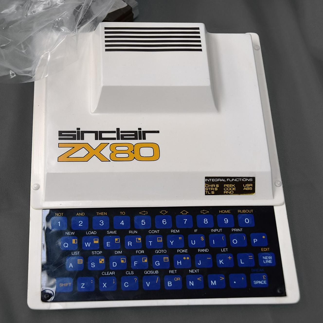 Il Sinclair ZX80, lanciato nel 1980, è stato venduto per meno di £ 100 all'epoca.