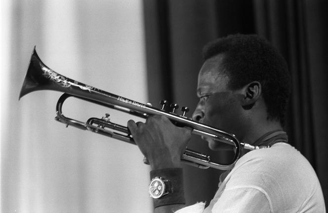 Miles Davis, lors du Newport Jazz Festival à Paris, Salle Pleyel, le 3 novembre 1969.
