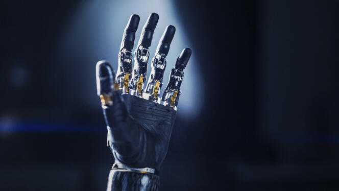 Un bras de robot humanoïde.