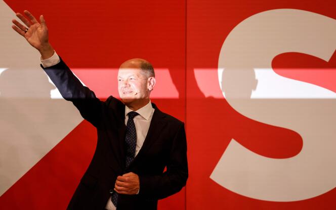 Olaf Scholz au siège du SPD après la diffusion des estimations à Berlin le 26 septembre 2021 concernant les élections législatives allemandes.