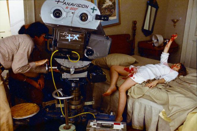 Le réalisateur William Friedkin et l’actrice Linda Blair sur le tournage de « L’Exorciste » (1973).