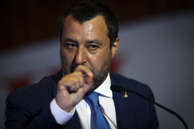 Matteo Salvini, Presidente della Lega ed ex Vice Presidente del Consiglio italiano durante la cerimonia di chiusura del Terzo Congresso Nazionale Sega il 30 maggio 2021 a Coimbatore (Portogallo).
