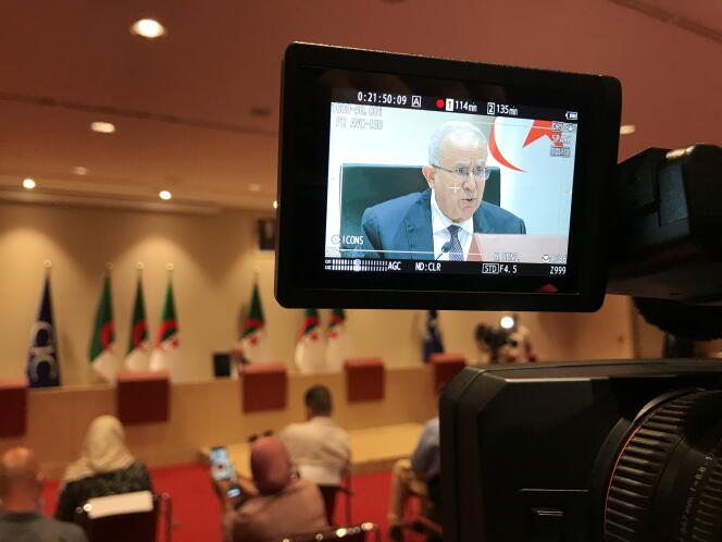 Le ministre algérien des affaires étrangères, Ramtane Lamamra, lors d’une conférence de presse à Alger, le 24 août 2021.