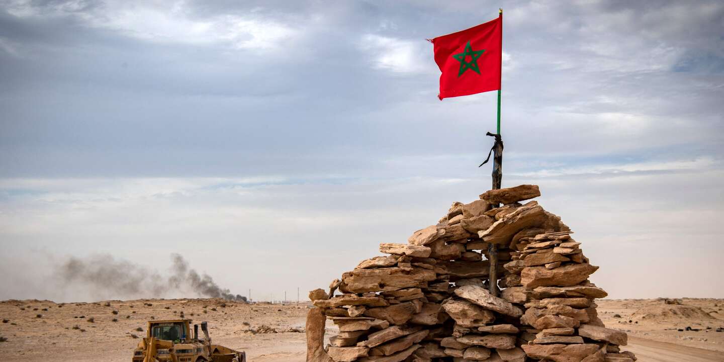 maroc drapeau désert