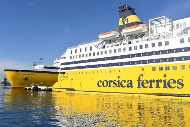 Un ferry Corsica Ferries, le 5 janvier 2021, à Toulon.