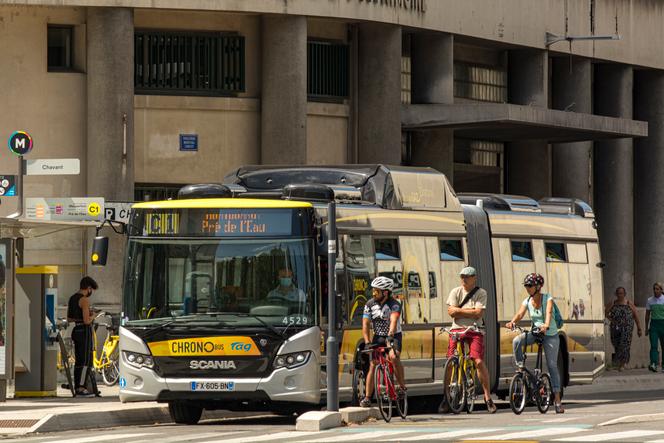 Dans les rues de Grenoble (Isère), le 23 août 2021.