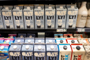 Du lait d’avoine Oatly en vente dans une épicerie à Chicago (Etats-Unis), le 20 mai 2021.