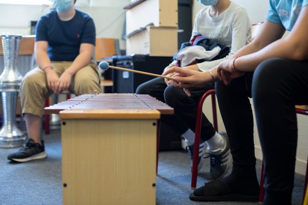 Pendant un cours de musique qui accueille des patients de la Pitié-Salpêtrière, le 14 septembre 2021.