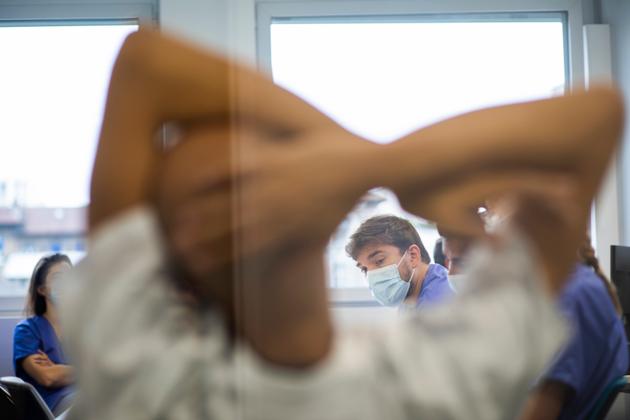 Réunion de transmission au service de réanimation à la Pitié-Salpêtrière, le 10 septembre 2021.