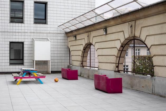 La cour de l’unité Simon, à l’hôpital de la Pitié-Salpêtrière, le 10 septembre 2021.