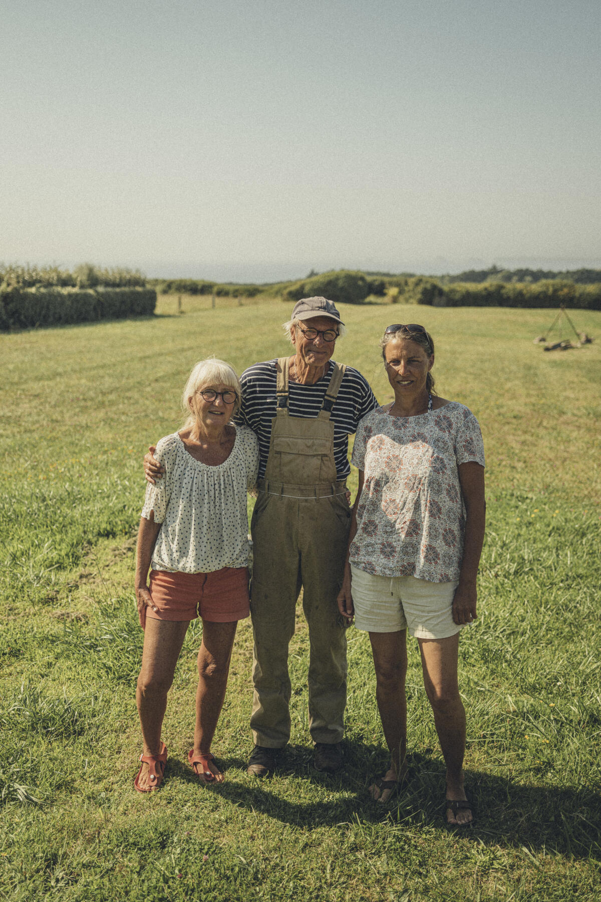 Une famille de touristes allemands, propriétaires à la Palue depuis une trentaine d'années, à Crozon (Finistère), le 3 septembre 2021.