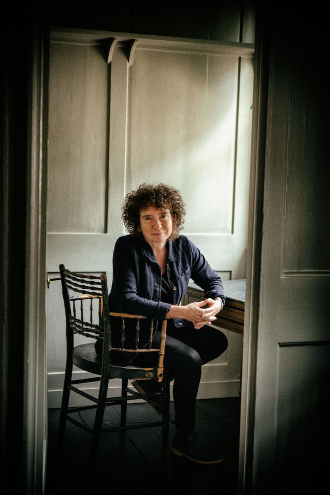 L’écrivaine britannique Jeanette Winterson, chez elle, à Londres.