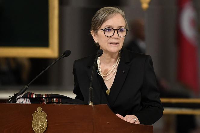 La première ministre Najla Bouden annonçant la formation d’un nouveau gouvernement à Tunis, le 11 octobre 2021.