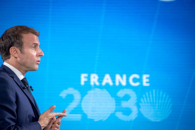 Emmanuel Macron présente le plan France 2030, à Paris, le 12 octobre 2021.