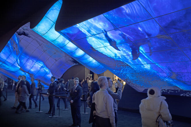 Un écran géant ondulé installé pour faire rêver les visiteurs du Consumer Electronics Show (CES), salon consacré à l’innovation technologique en électronique grand public, à Las Vegas, en janvier 2020.