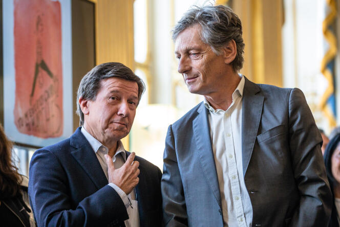 Gilles Pélisson (gauche) et Nicolas de Tavernost (droite), au ministère de la culture, à Paris, en mai 2019.