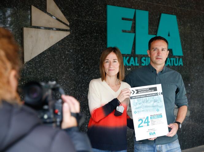 ELA executives Mitxel Lakuntza (right) and Leire Txakartegi, in San Sebastian (Spanish Basque Country), October 12, 2021.