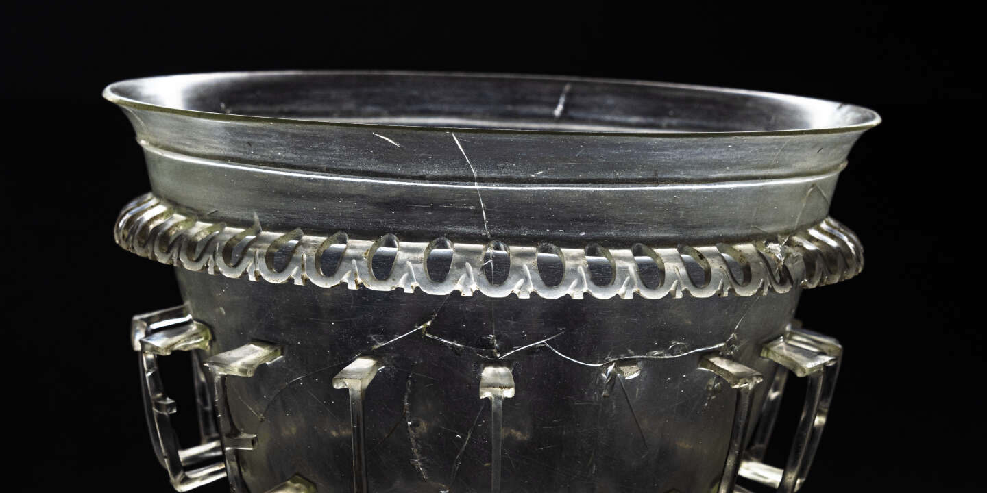 Les secrets de l’exceptionnel vase romain découvert à Autun