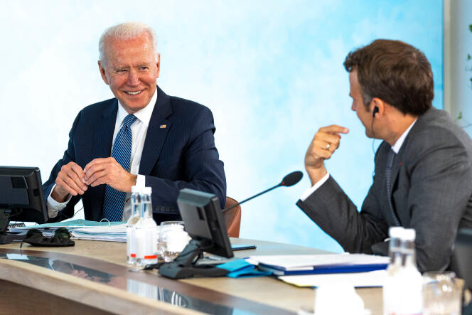 Joe Biden et Emmanuel Macron à l’occasion du sommet du G7 à Carbis Bay (Royaume-Uni), le 13 juin 2021.