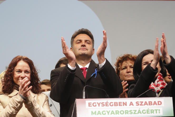Le candidat de l’opposition hongroise Peter Marki-Zay, lors du 65e anniversaire de la révolution de 1956, à Budapest, samedi 23 octobre 2021.
