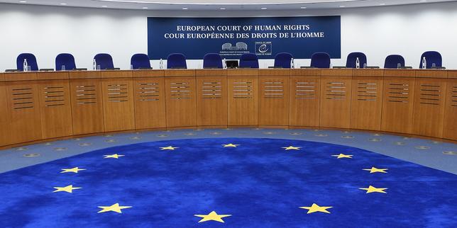 La CEDH juge « discriminatoire » d’attribuer automatiquement à un enfant le nom de son père suivi de celui de la mère, en cas de désaccord