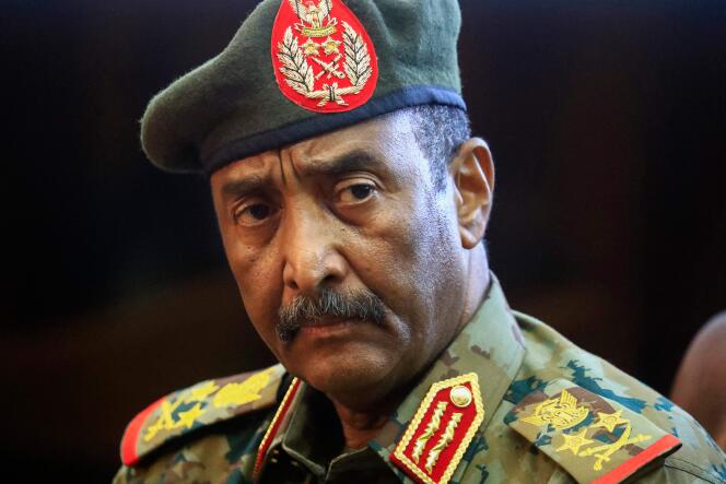 General Abdel Fattah Al-Bourhane utnevnte et nytt suverenitetsråd uten representanter fra blokken som ba om overføring av makt til sivile torsdag 11. november.