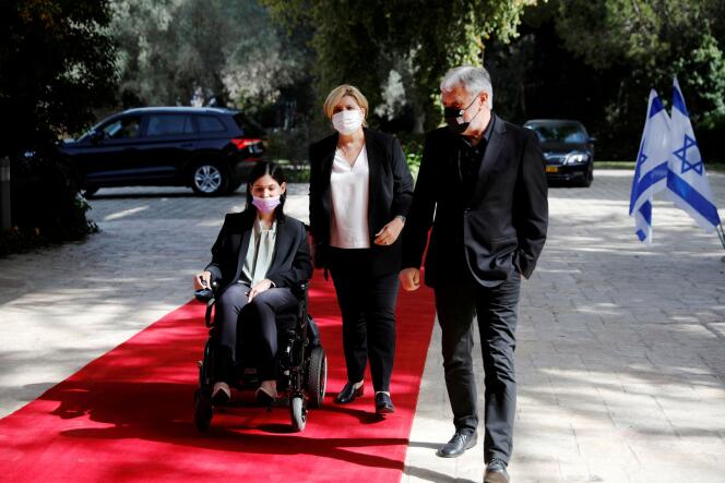 Israeli Energy Minister Karin Elharar (left) on April 5, 2021, in Jerusalem.