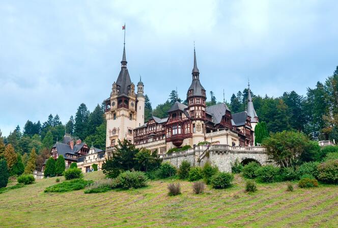 Le château de Peles, à Sinaia (Roumanie), sur le trajet du NT 472 Ister.