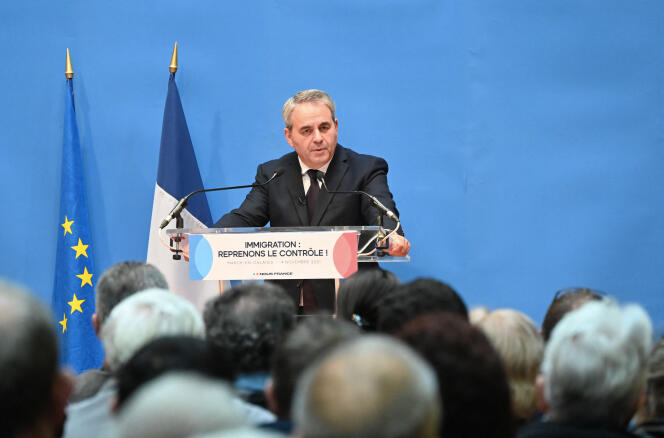 Xavier Bertrand, November 4 in Marck-en-Calaisis, during his speech.