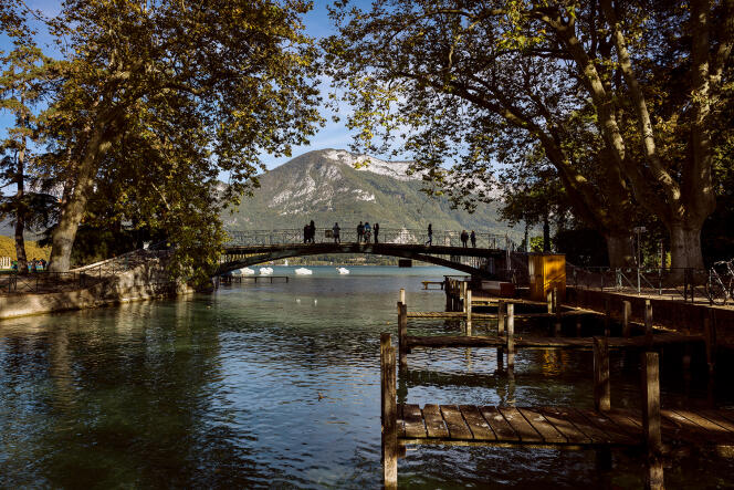 Le pont des amours, à Annecy.
