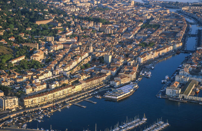 Vue aérienne du port de Sète (Hérault).