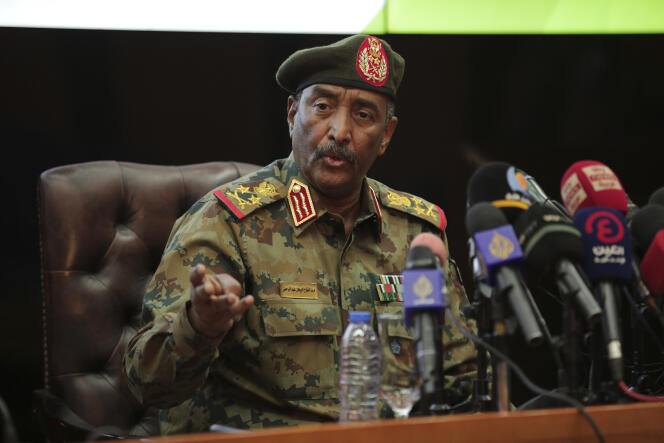 Le général Abdel Fattah Al-Bourhane, à Khartoum, le 26 octobre 2021.