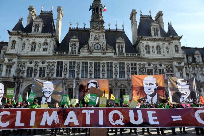 La manifestation à Paris, samedi 6 novembre 2021, pour accroître la pression sur les négociateurs réunis à Glasgow pour la COP26.