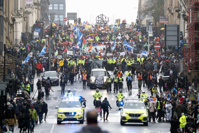 Des manifestants au rassemblement pour la justice climatique organisé en marge de la COP26, à Glasgow (Ecosse), le 6 novembre 2021.