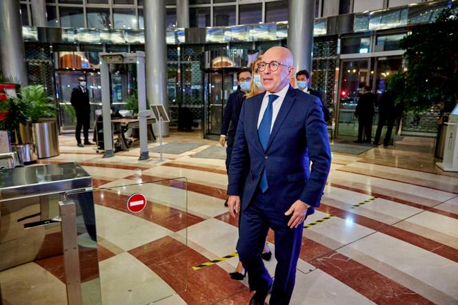 eric ciotti a l aise lors des debats de la droite axes sur ses idees