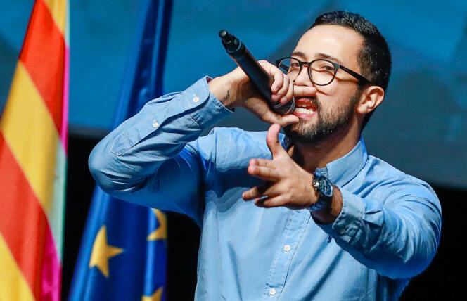 Sentenced in 2017 by Spanish justice for apologizing for terrorism and insulting the Crown, rapper Valtònyc (here, in 2018, in Brussels) had gone into exile in Belgium.