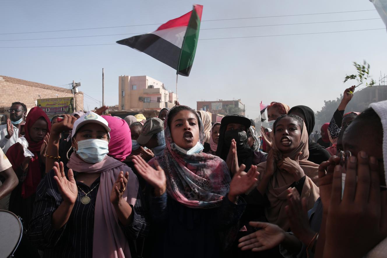 Des Soudanais manifestent contre le coup d’état militaire à Khartoum, la capitale du pays, le 17 novembre 2021.