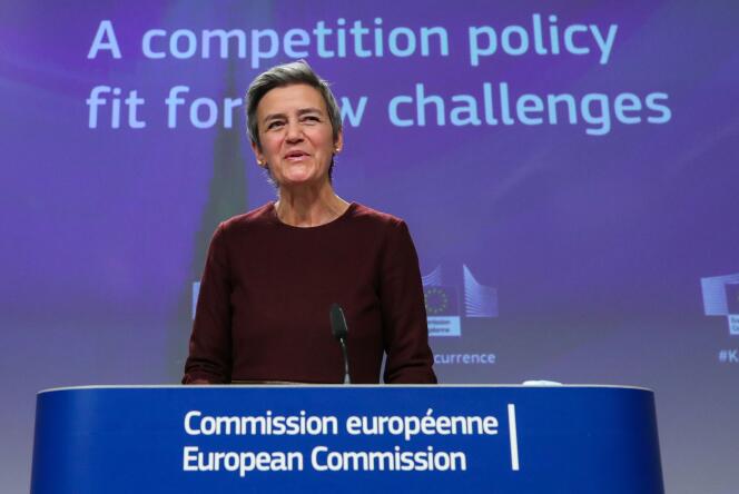 La commissaire européenne à la concurrence, Margrethe Vestager, lors d’une conférence de presse à Bruxelles, le 18 novembre 2021.