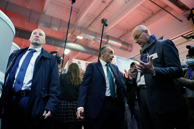Der Polemiker Eric Zemmour bei seinem Besuch der Show „Made in France“ in der Porte de Versailles in Paris am 14. November 2021.