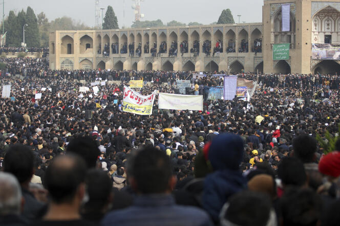 the drying up of a river causes demonstrations and clashes