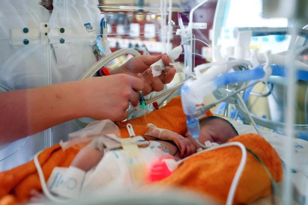 On Est Inquiet Car L Epidemie De Bronchiolite Est Precoce Et Intense Cette Annee A Nancy L Hopital D Enfants Sous Tension On Est Inquiet Car L Epidemie De Bronchiolite Est Precoce Et Intense Cette Annee A Nancy L Hopital D Enfants Sous Tension