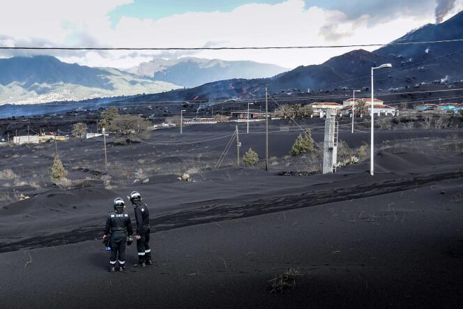 Han pasado dos meses desde la erupción del Campre Viza, que obligó a más de 6.000 personas a huir de sus hogares cuando las erupciones volcánicas se abrieron paso hacia la vasta extensión al oeste de La Palma.