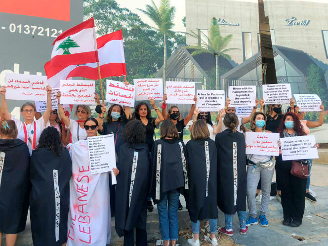 Manifestation devant le domicile du président du Parlement libanais, Nabih Berri, à Beyrouth, en septembre 2021.