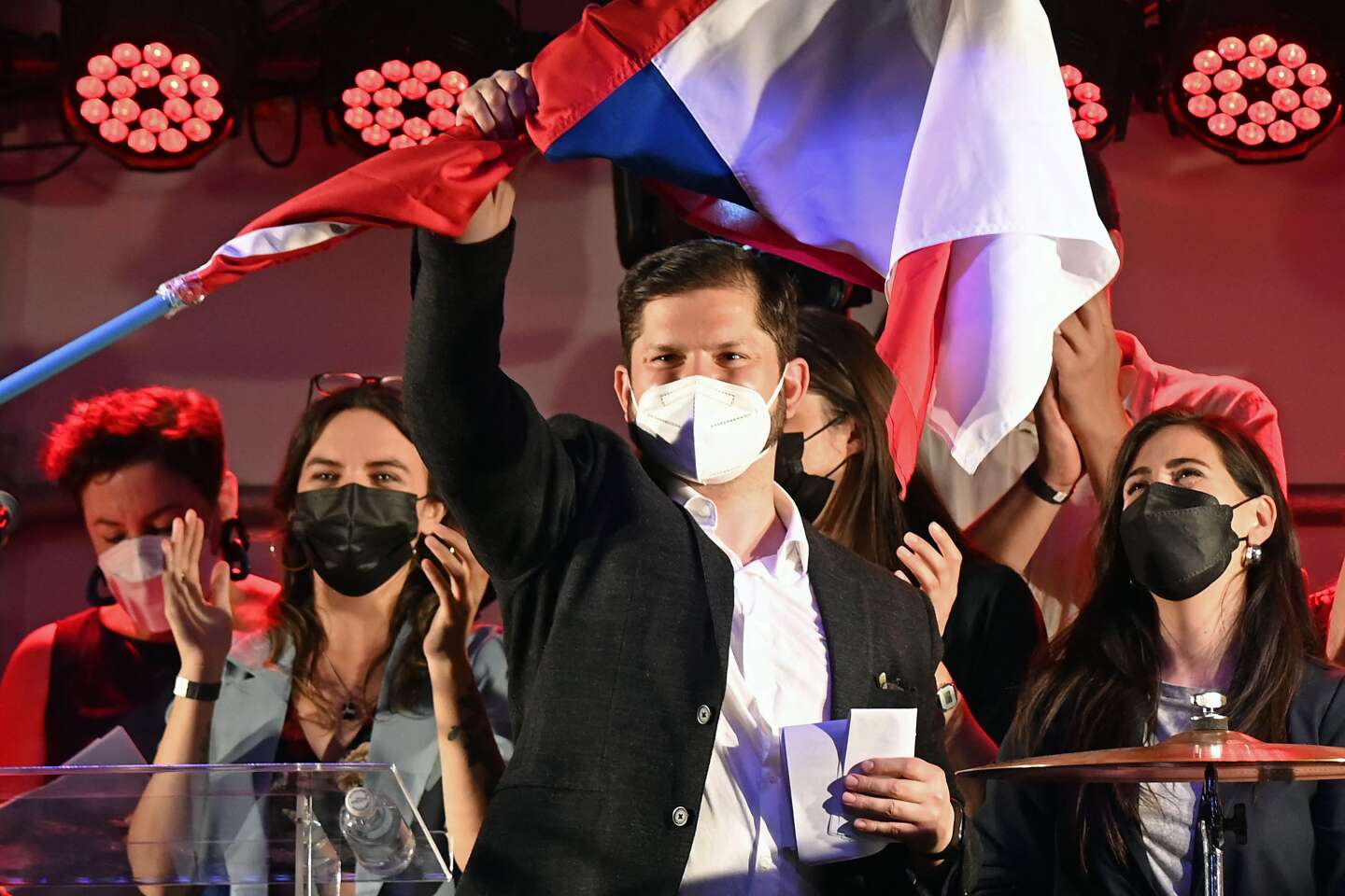 En Chile, una segunda vuelta de elecciones presidenciales entre la extrema derecha y la izquierda