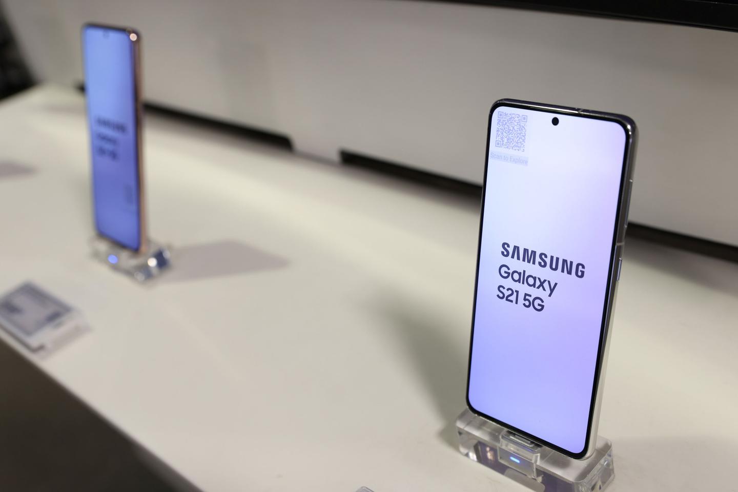 una esperanza de un repunte de las ventas para los fabricantes de teléfonos inteligentes y PC