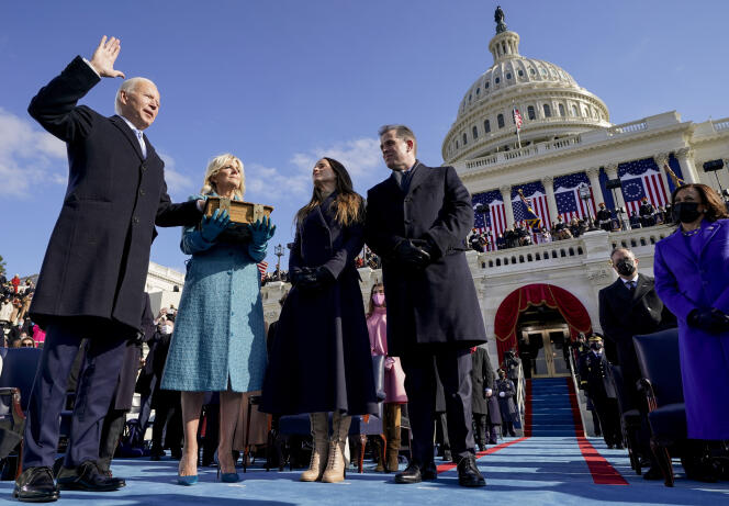 Am 20. Januar 2021 im Bundesstaat Washington (18 Jahre in Paris) im Kapitol in Anwesenheit von Joe Biden, dem 46. Präsidenten der Vereinten Nationen.