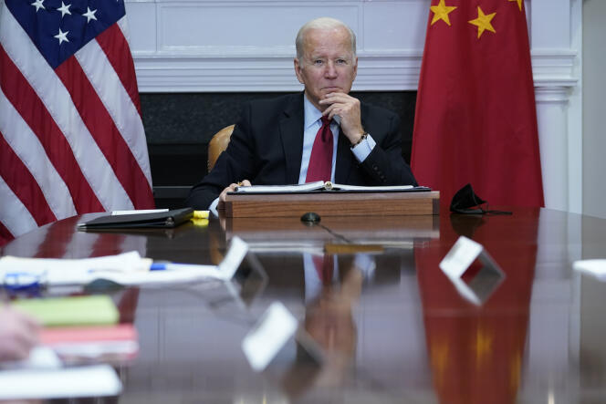 Le président américain, Joe Biden, lors d’une rencontre virtuelle avec le président chinois Xi Jinping, depuis la Maison Blanche, à Washington, le 15 novembre 2021.