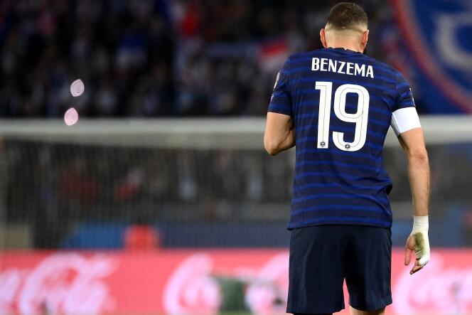 Karim Benzema lors du match de qualification des Bleus pour la Coupe du monde 2022 contre le Kazakhstan, à Paris, le 13 novembre 2021.