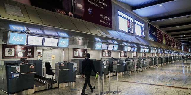 Covid-19 : le variant Omicron détecté dans plusieurs pays, Israël va fermer ses frontières aux étrangers